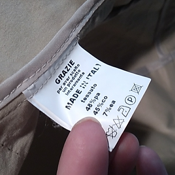 Beautiful Blazer Grazie Made in Italy. Beige with Lace on bodice and cuffs. - Picture 10 of 10